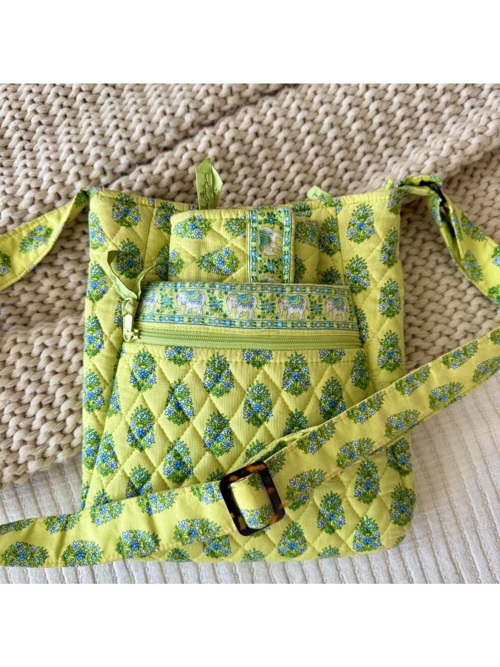 Vintage vera bradley hipster crossbody "Citrus Elephants"